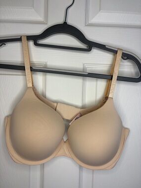 Victoria's Secret Beige Nude T-Shirt Bra - Smooth Molded Cups